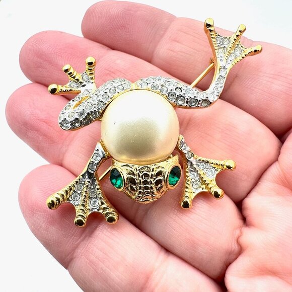Vintage KJL Kenneth Jay Lane Womens Brooch Green Gold Tone Frog Pin - Picture 1 of 5